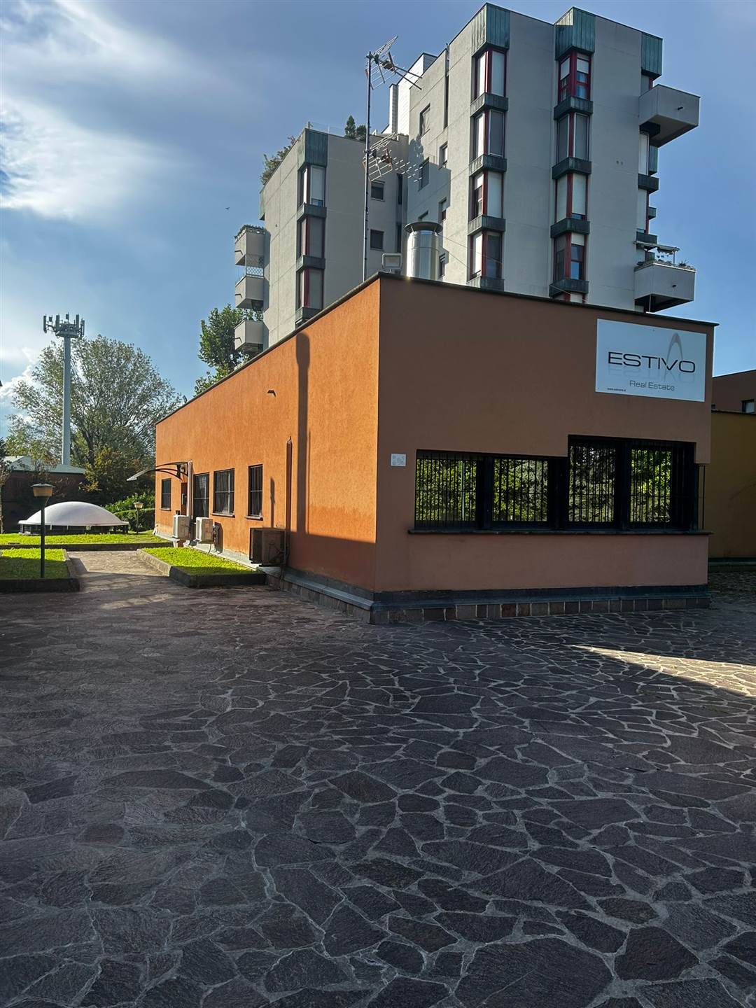Foto 1, ufficio in San Felice