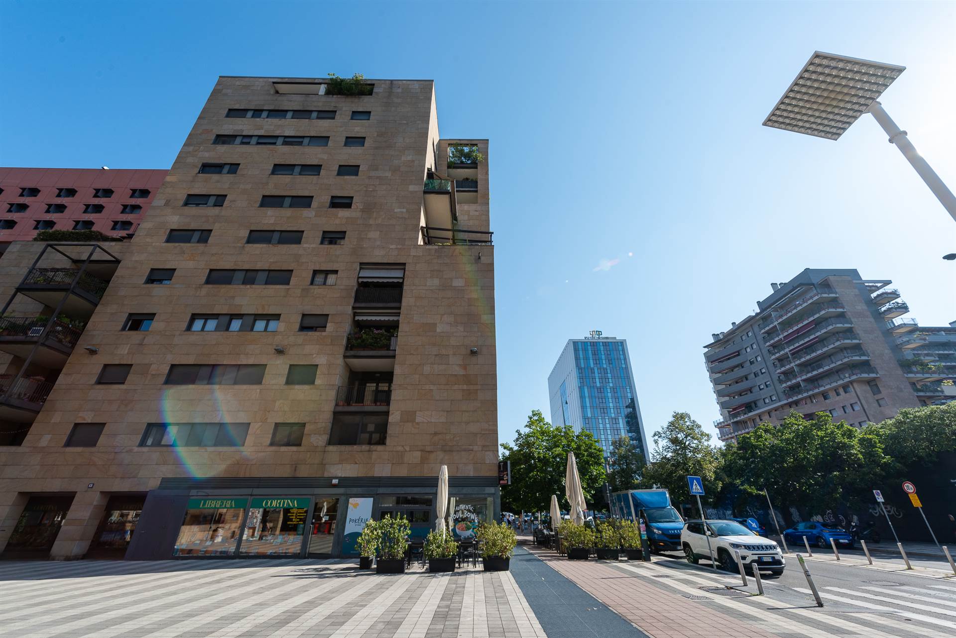 Foto 43, trilocale in Bicocca